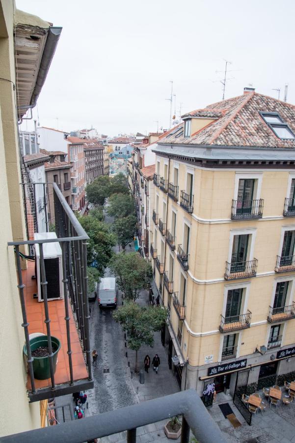 Disfruta, En La Misma Plaza Mayor Bonito Y Amplio Madri
