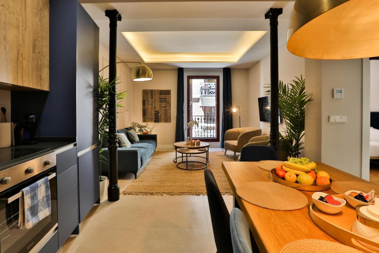 Apartamento Gran Vía. Salud. Puerta Del Sol. Callao. *