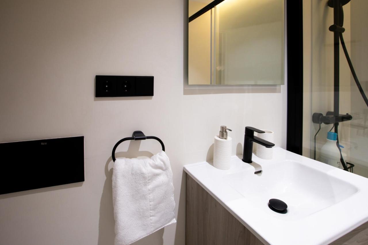 Gran Vía. Salud. Puerta Del Sol. Callao. Apartamento *