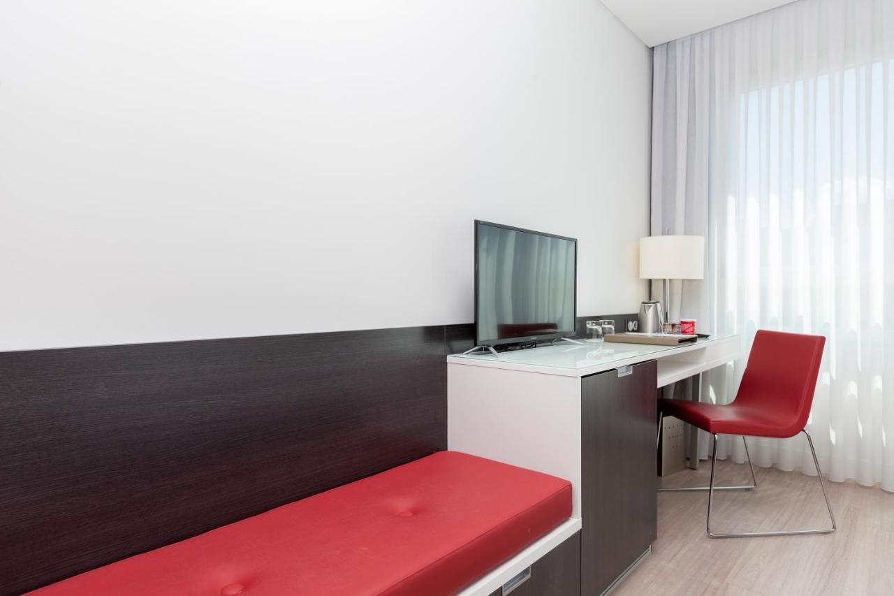 Axor Feria Hotel