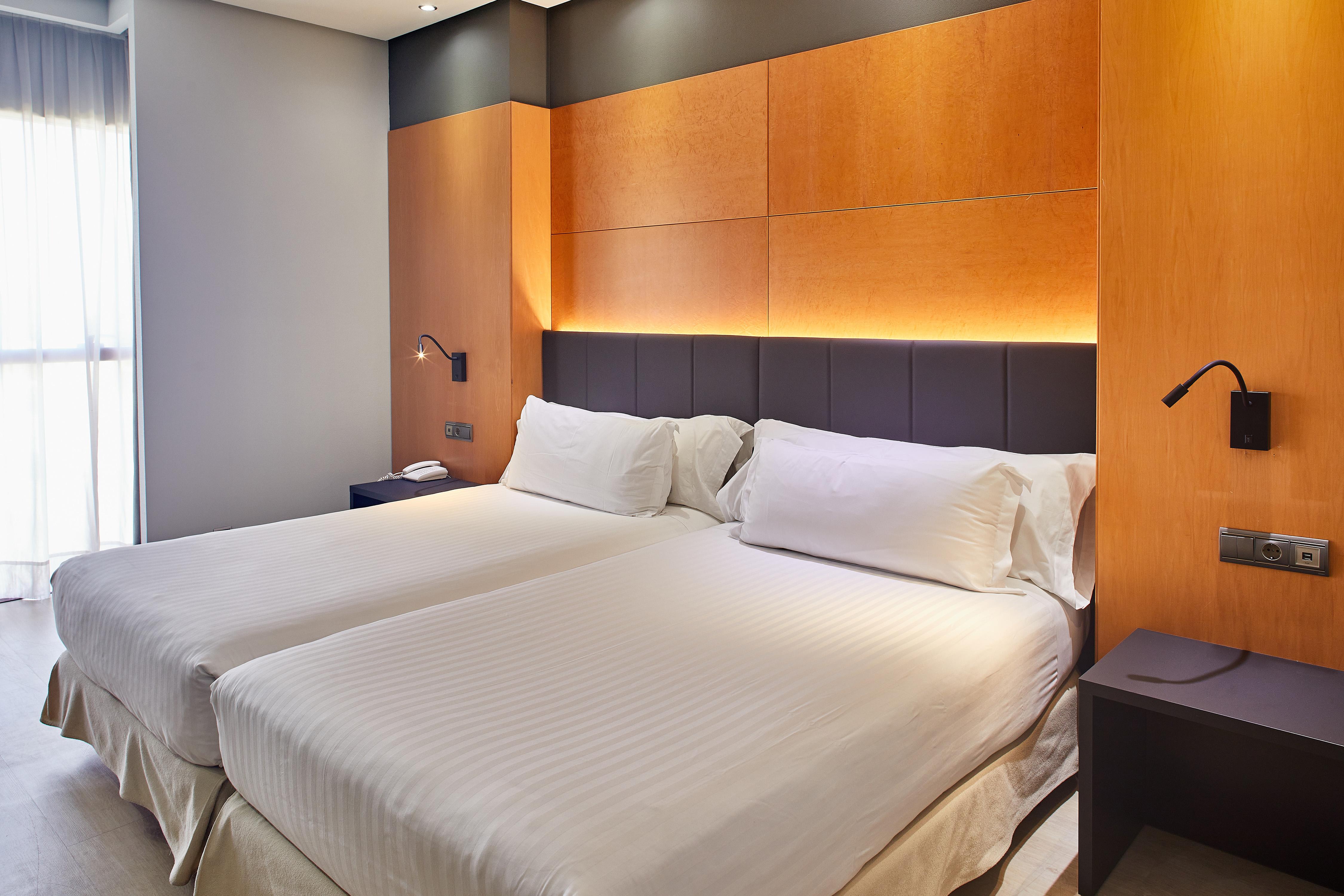 Silken Puerta 4* Madri