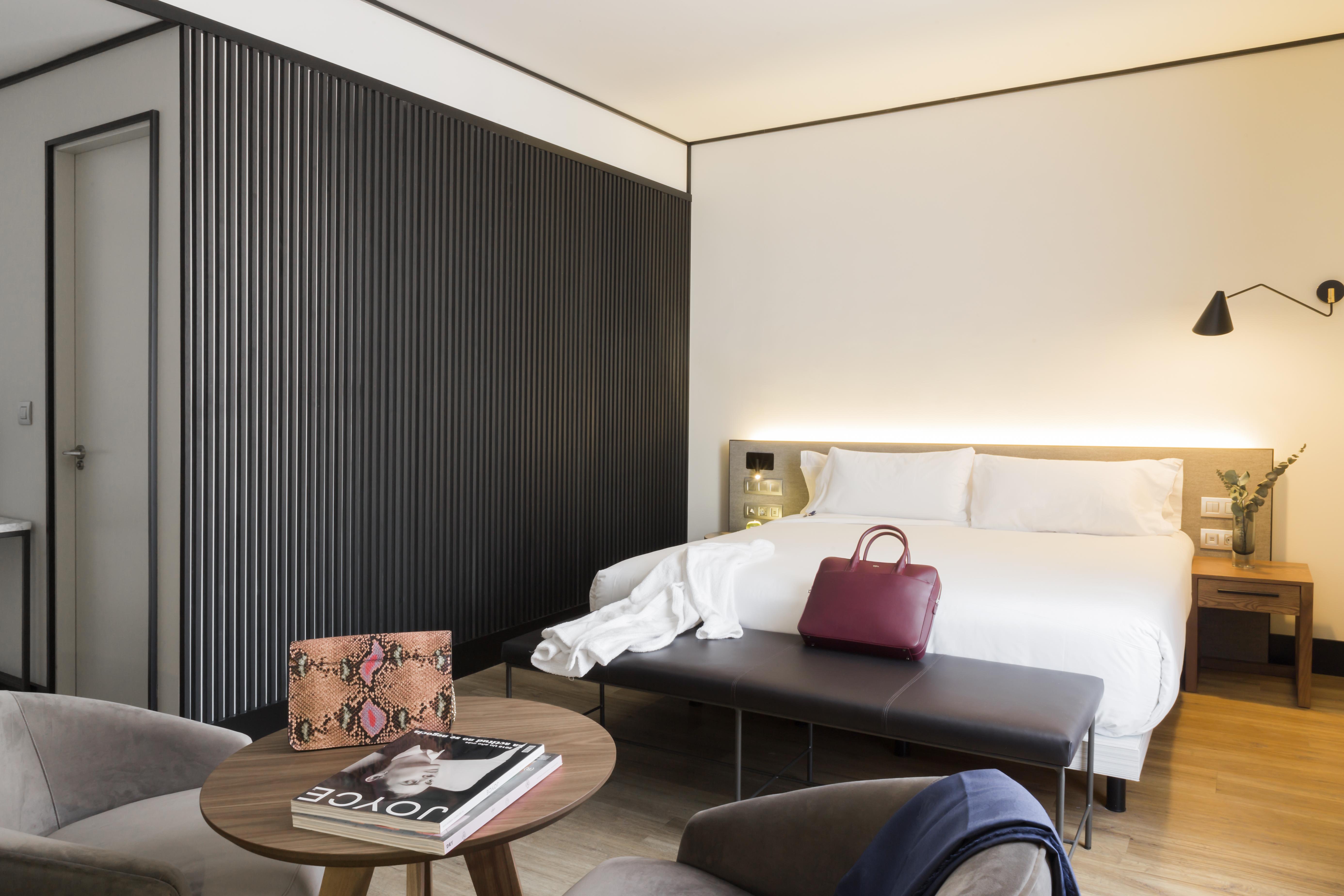 Icon Embassy Hotel