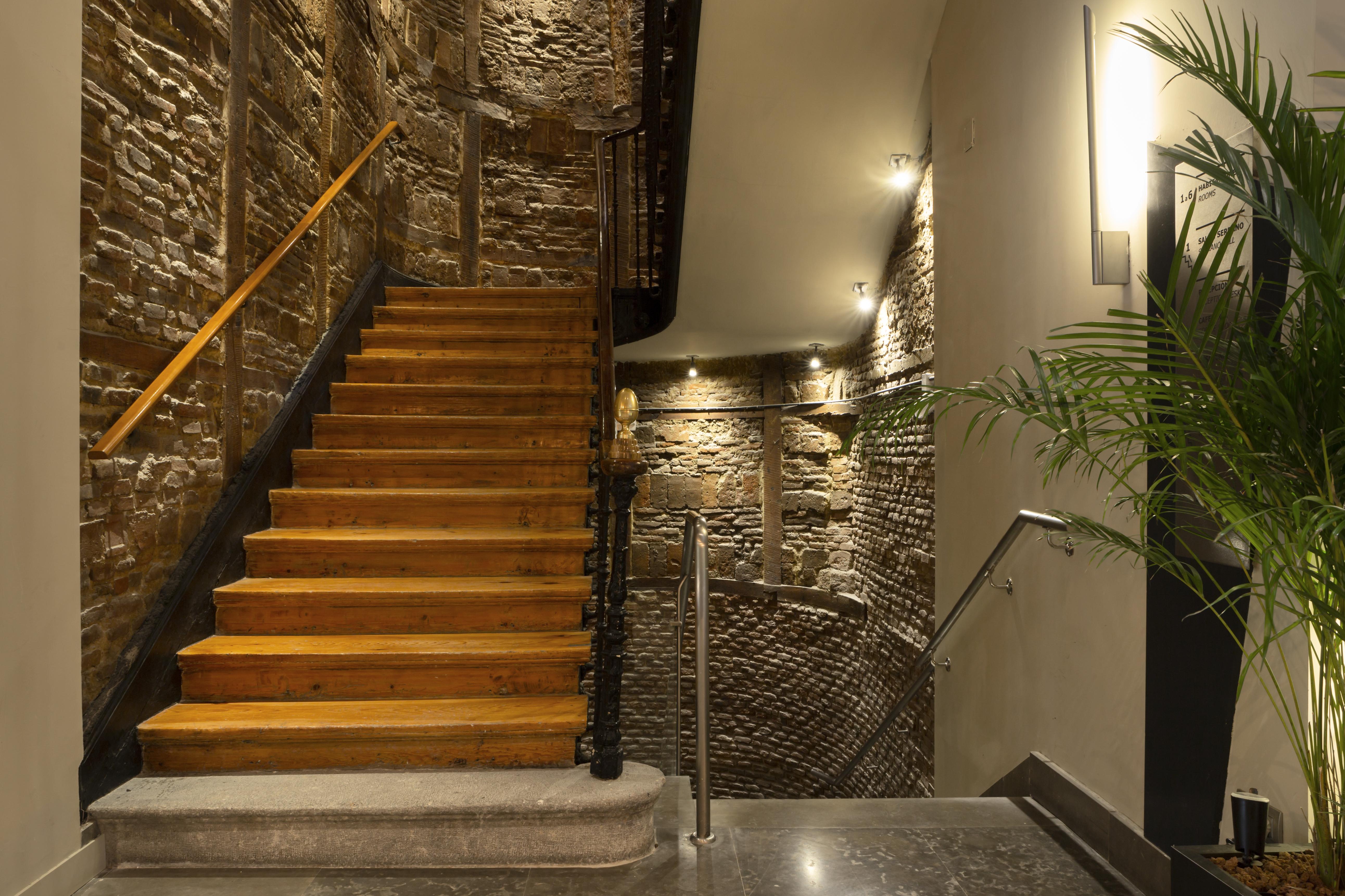 Icon Embassy Hotel Madri