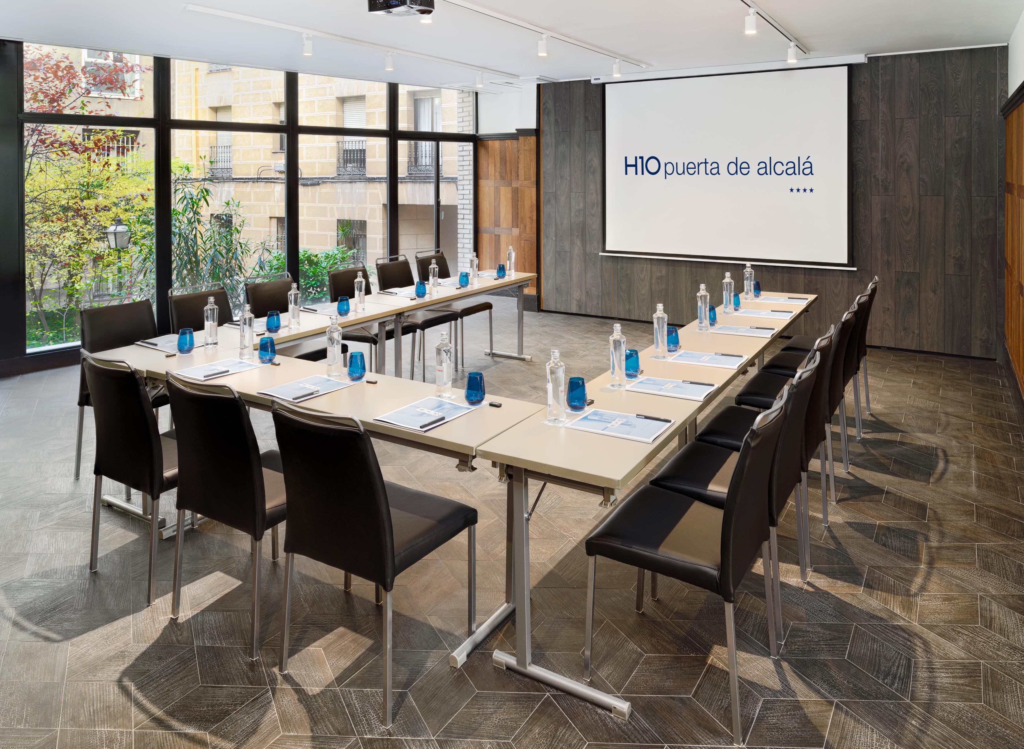 H10 Puerta De Alcala Madrid