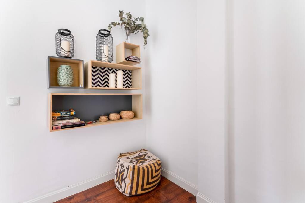 Modern In Downtown Area-2beds 1bath-plaza Mayor Lejlighed