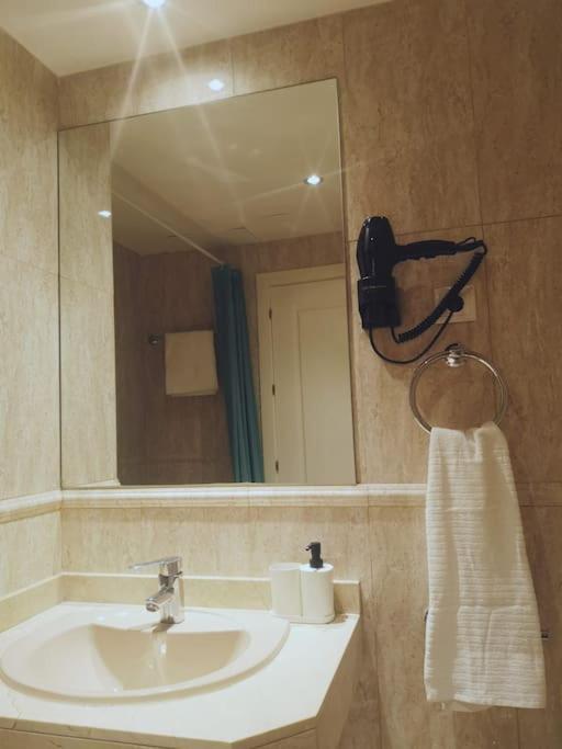 Aeropuerto Ifema Wanda, Confort Cmpz Apartment Madrid