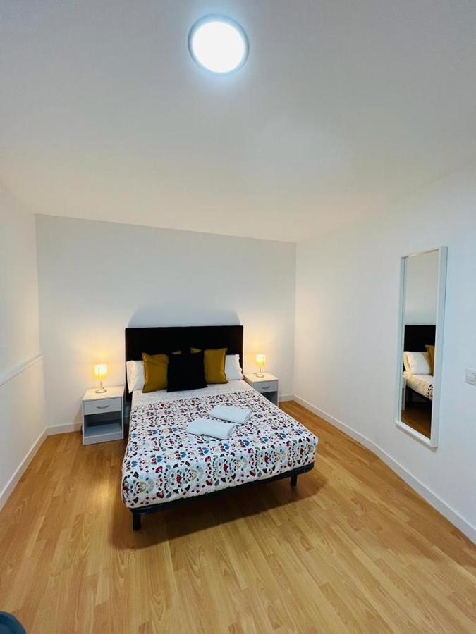 Apartment Estudios Ruda 4 *