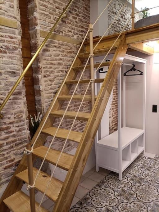 Apartment Refuge In Madrid