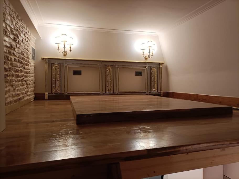 Refuge In Apartment Madrid