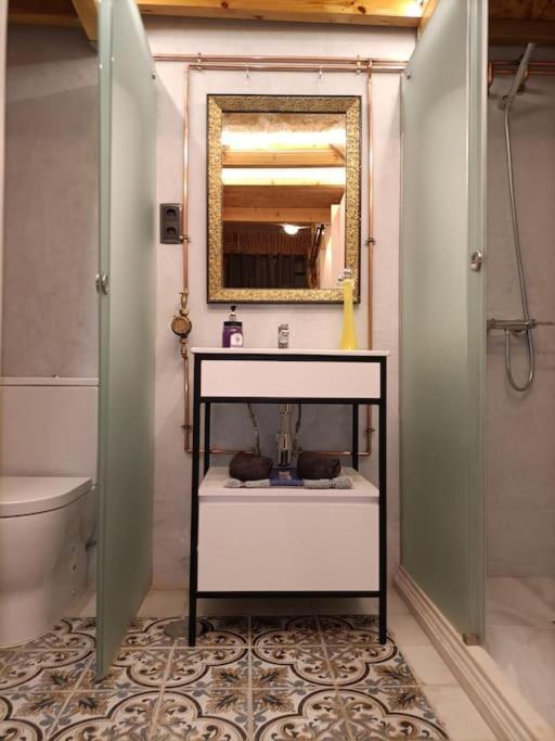 Refuge In Apartment *