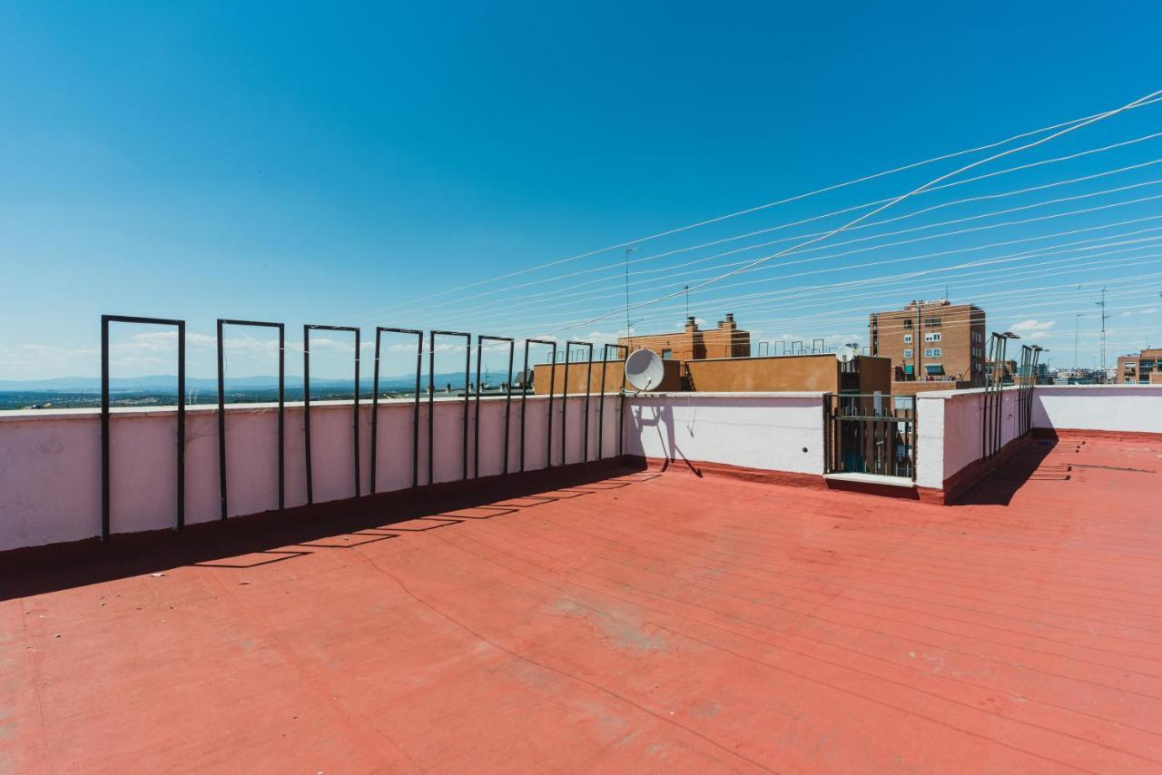 Cozy And Stylish With Natural Light And Vibrant Decor Privat bolig Madrid