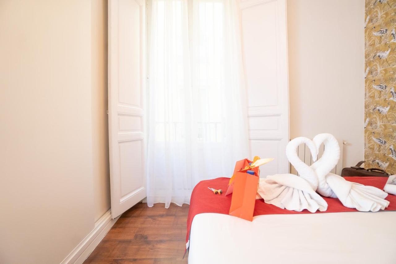 Modern In Downtown Area-2beds 1bath-plaza Mayor Lejlighed