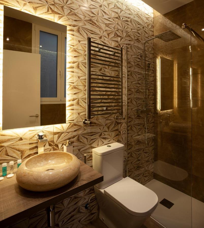 Apartment Gran Via Iv Calle Tudescos 5br 5bh *