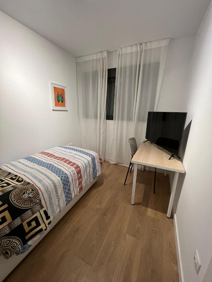 Gasthof Basic Porras Ii 3*