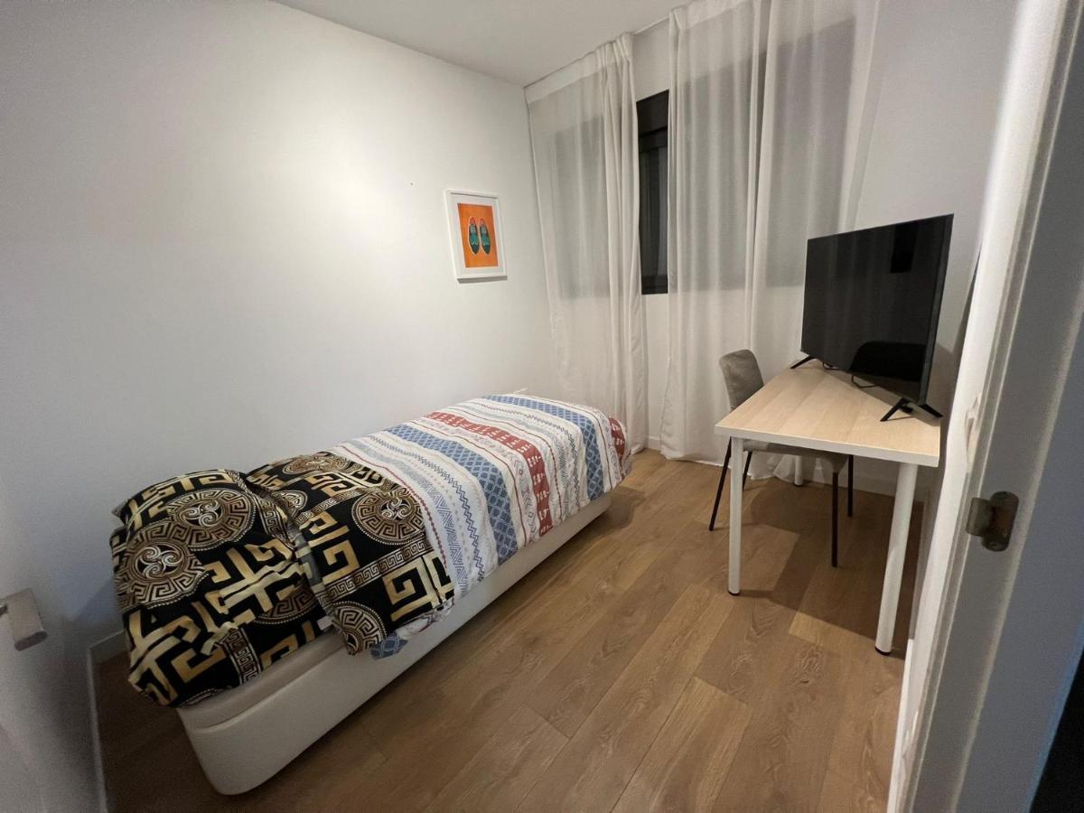 Gasthof Basic Porras Ii 3*