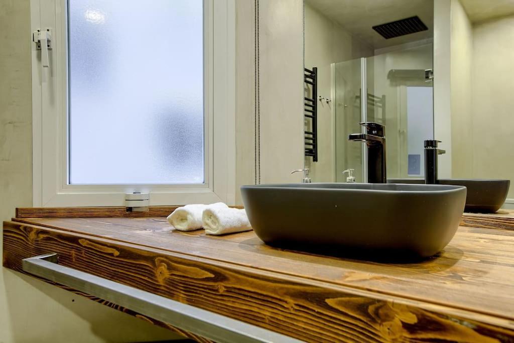 Chueca V Calle Hortaleza 2br 2bh Apartment Madrid