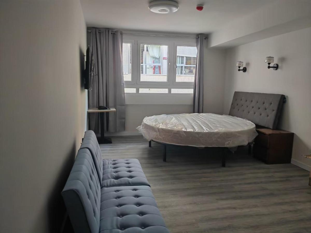 Golden 21*** Guest house