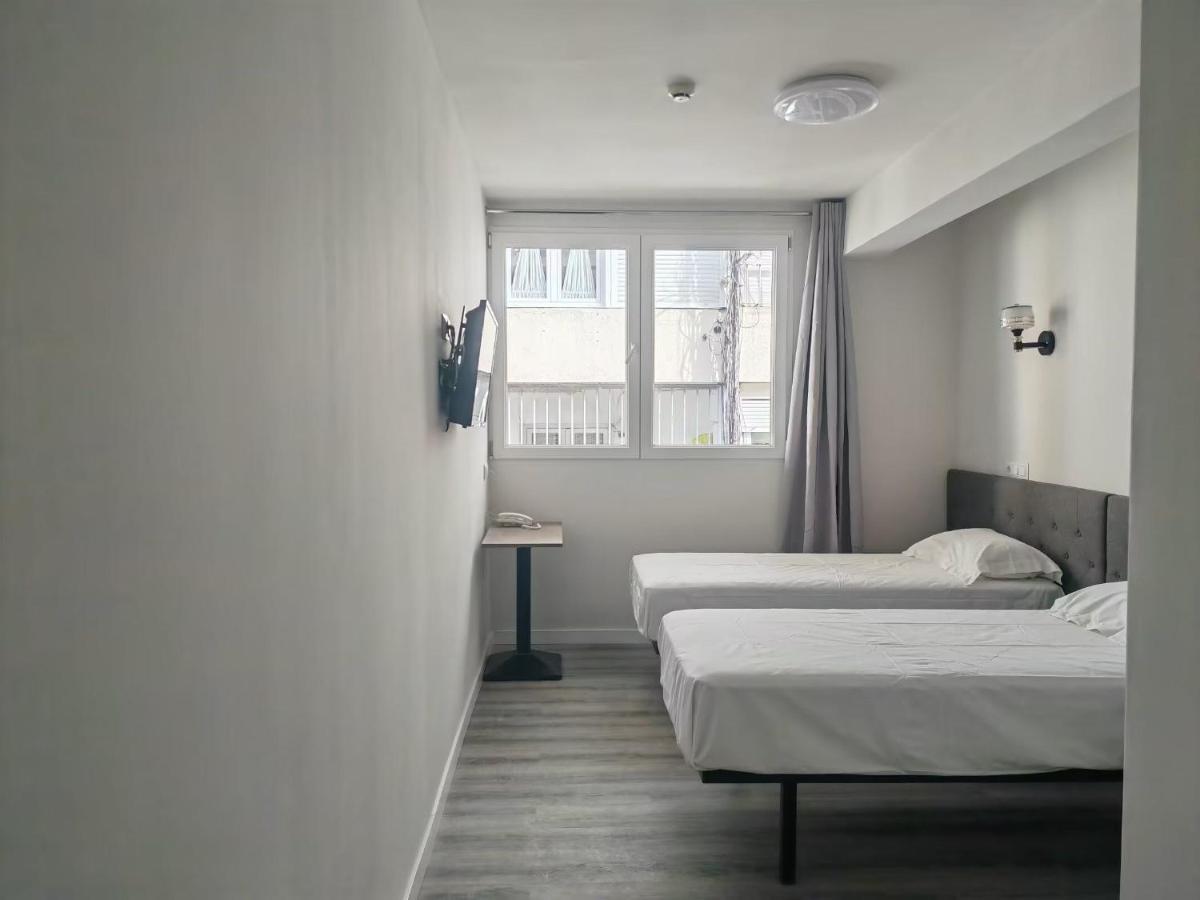 Golden 21*** Guest house Madrid