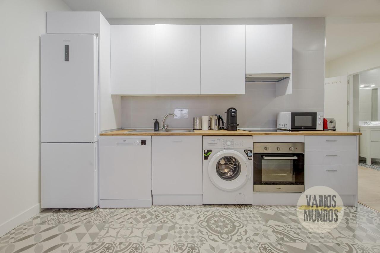 Spacious New 7 En La Plaza De Tirso De Molina Apartment