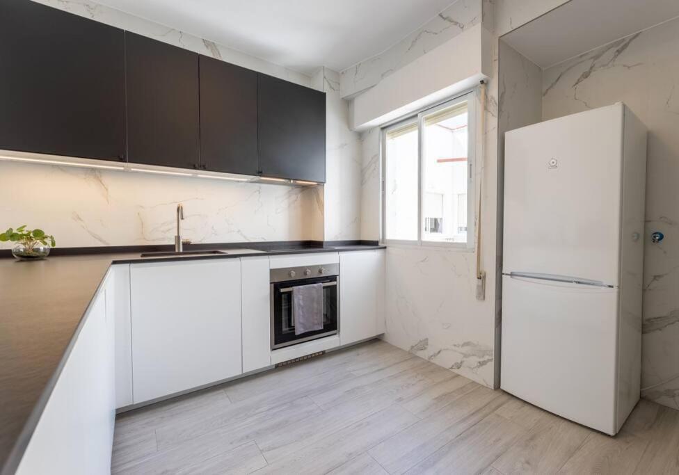 Apartamento Paseo Esperanza Lujoso Apartamento En *