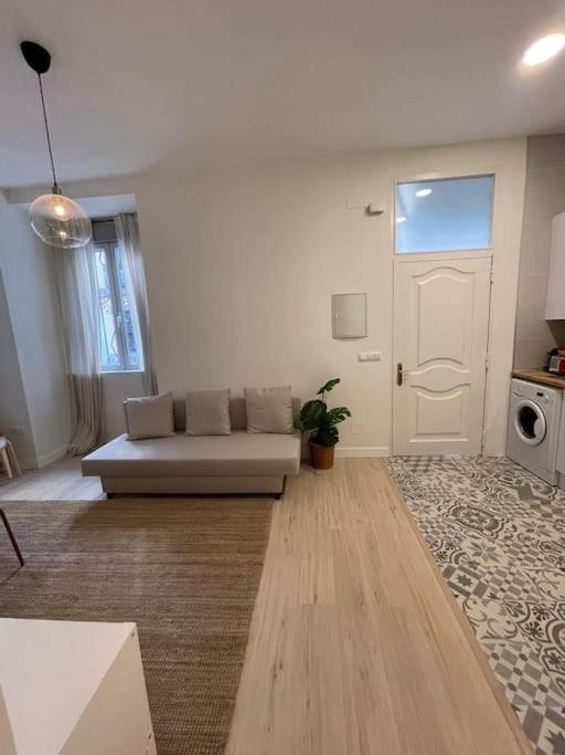 Cool Duplex 7pax En Calle Monteleon/centro Apartment