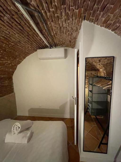Cool Duplex 7pax En Calle Monteleon/centro * Madrid