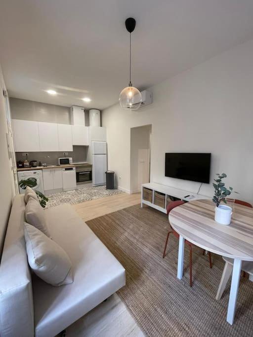Cool Duplex 7pax En Calle Monteleon/centro Madrid