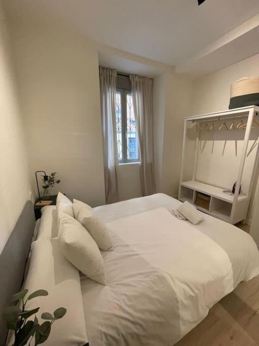 Cool Duplex 7pax En Calle Monteleon/centro * Madrid