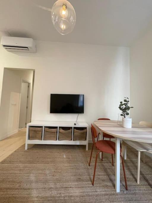 Cool Duplex 7pax En Calle Monteleon/centro