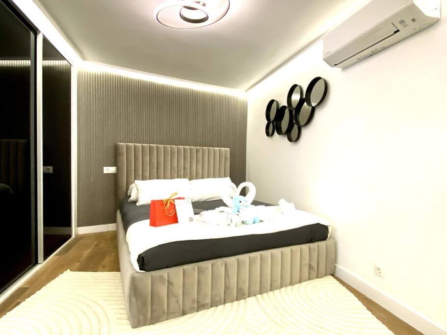 Gran-via Luxury Flat 3bd City Center + Terrace + Ac Apartment *