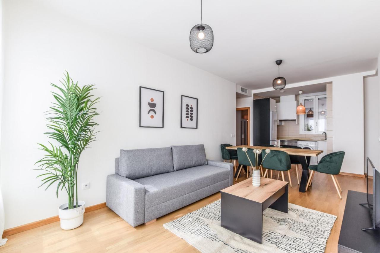 Apartamento En Gran Via 6 Personas Apartamento *