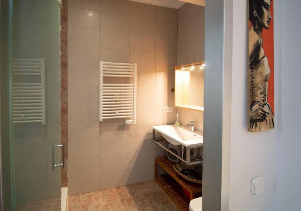 Apartment Exclusivo Y Acogedor Con Balcon En Chueca, Con Aire Acondicionado Y Calefaccion