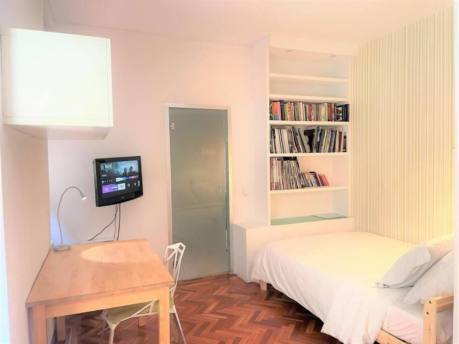 Exclusivo Y Acogedor Con Balcon En Chueca, Con Aire Acondicionado Y Calefaccion Apartment *
