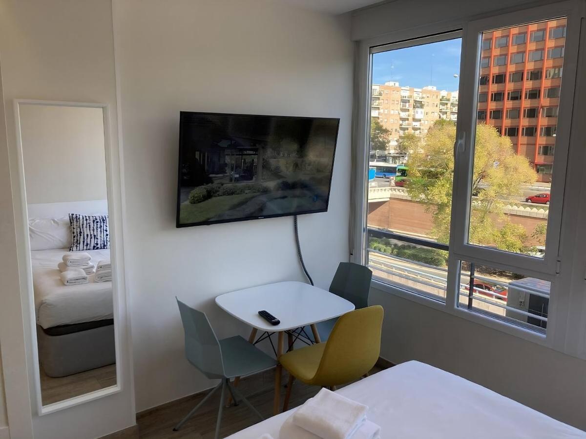 Castellana 4 Torres Apartamento