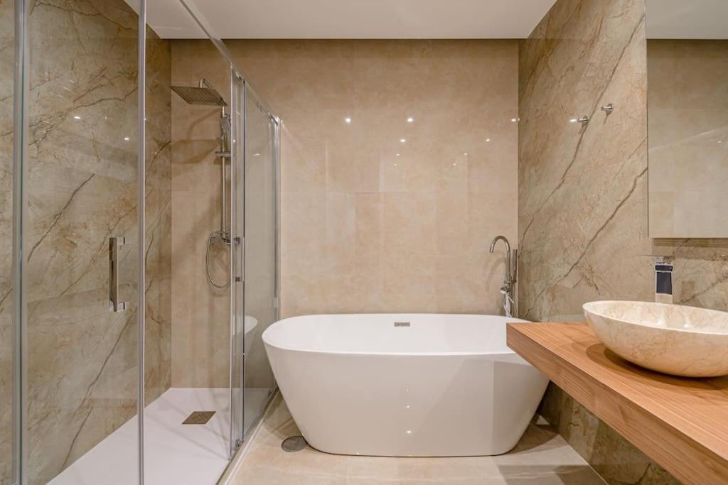 Apartment Gran Via Vi Calle Jacometrezo 2br 2bh