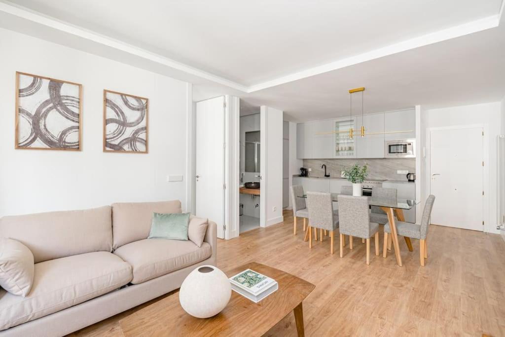 Apartment Gran Via Vi Calle Jacometrezo 2br 2bh Madrid