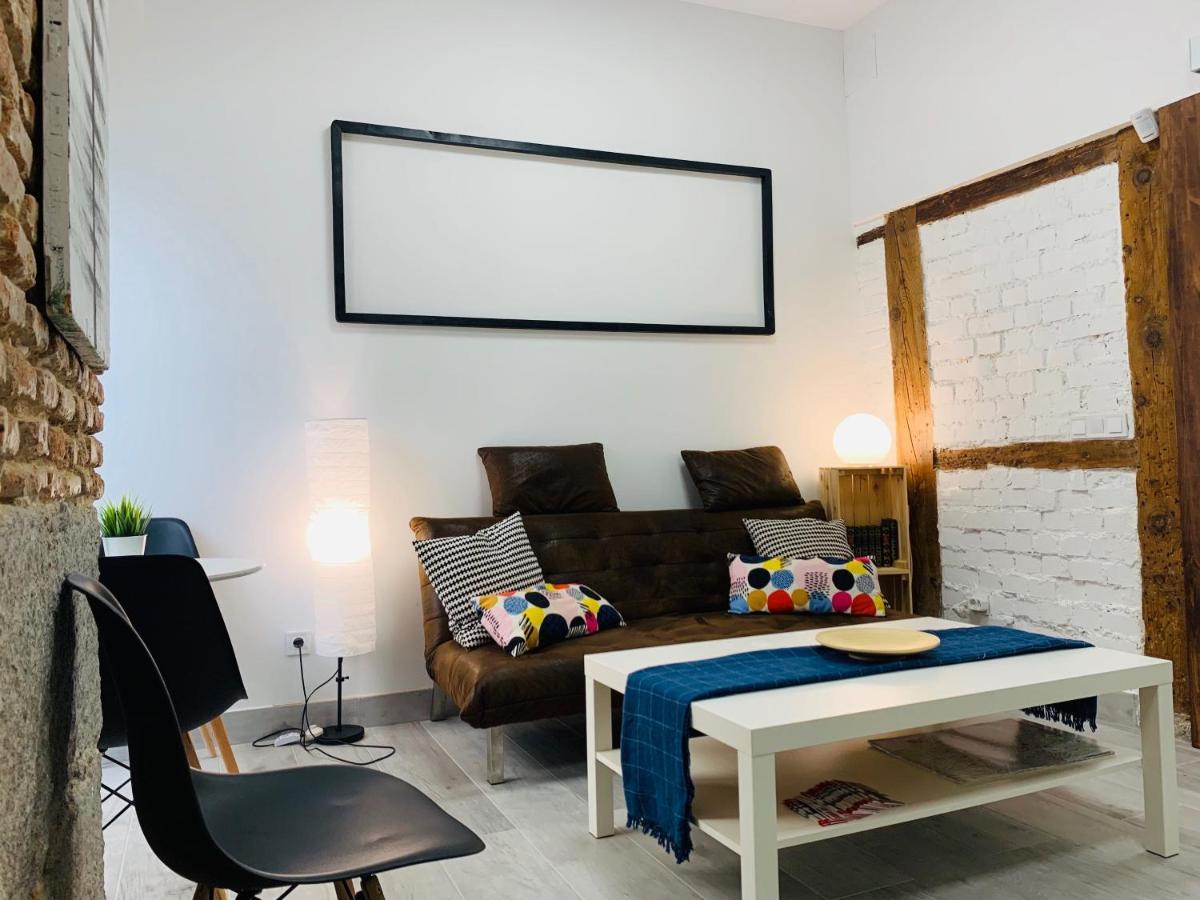 Con Encanto En Zona Tirso De Molina-sol Lejlighed