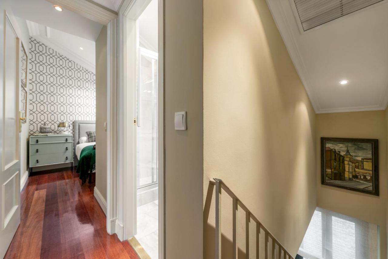 2 Bedrooms 2 Bathrooms- Penthouse- Almagro- Mintystay Apartment