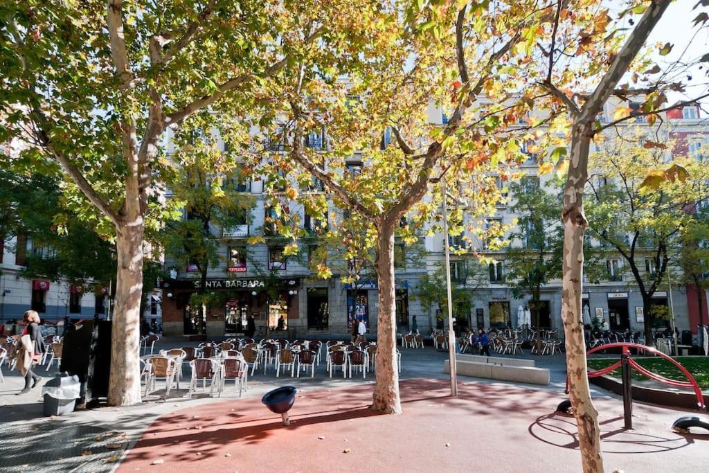 Hortaleza 72 Buhardilla En Chueca * Madrid