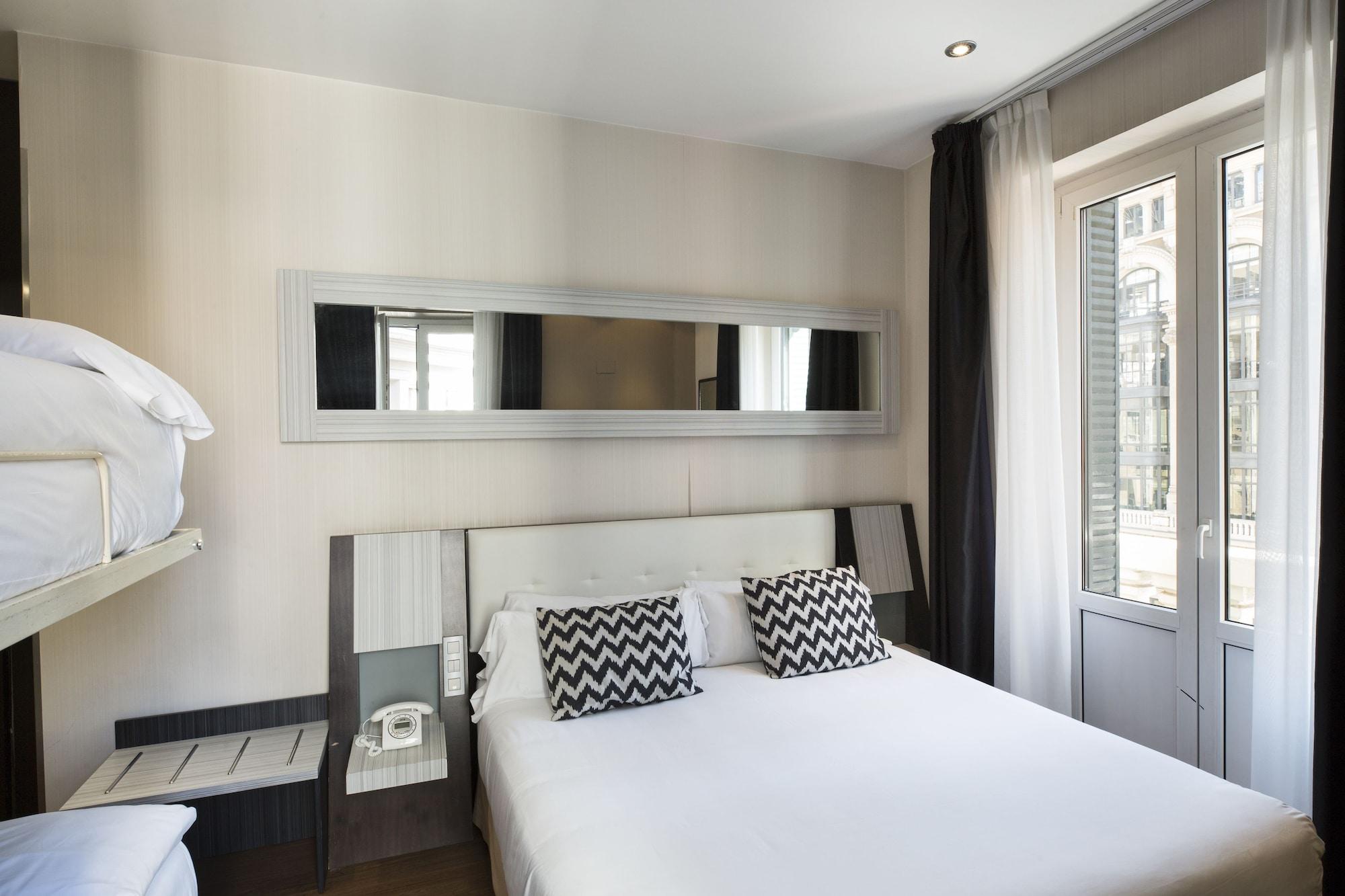 Petit Palace Triball Hotel Madri