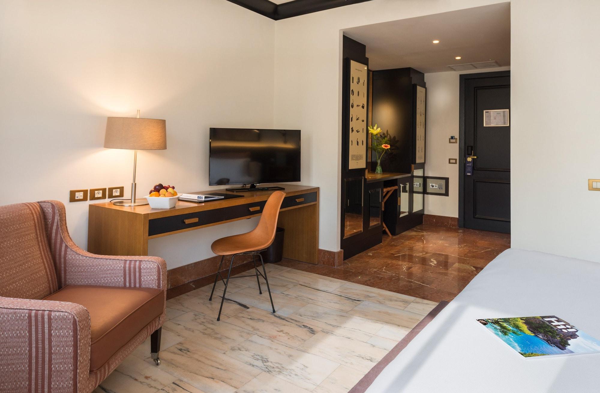 Hotel H10 Tribeca Madrid
