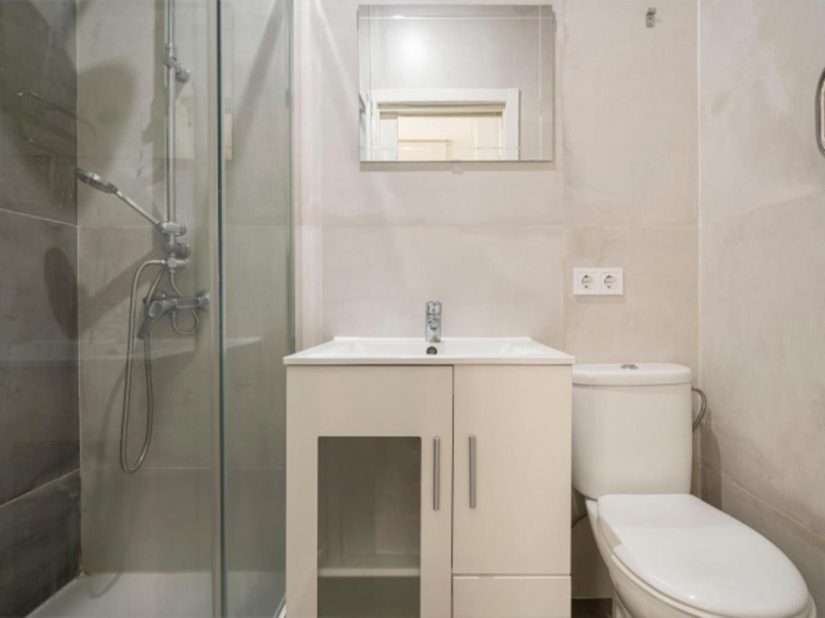 2 Bedroom Flat In La Latina-carn Lejlighed *