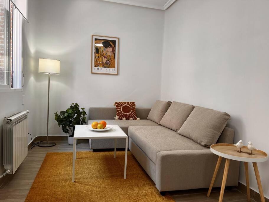 Apartment Tenerife. Bright & Renovated ☆ ☆ ☆ ☆ ☆ Madrid
