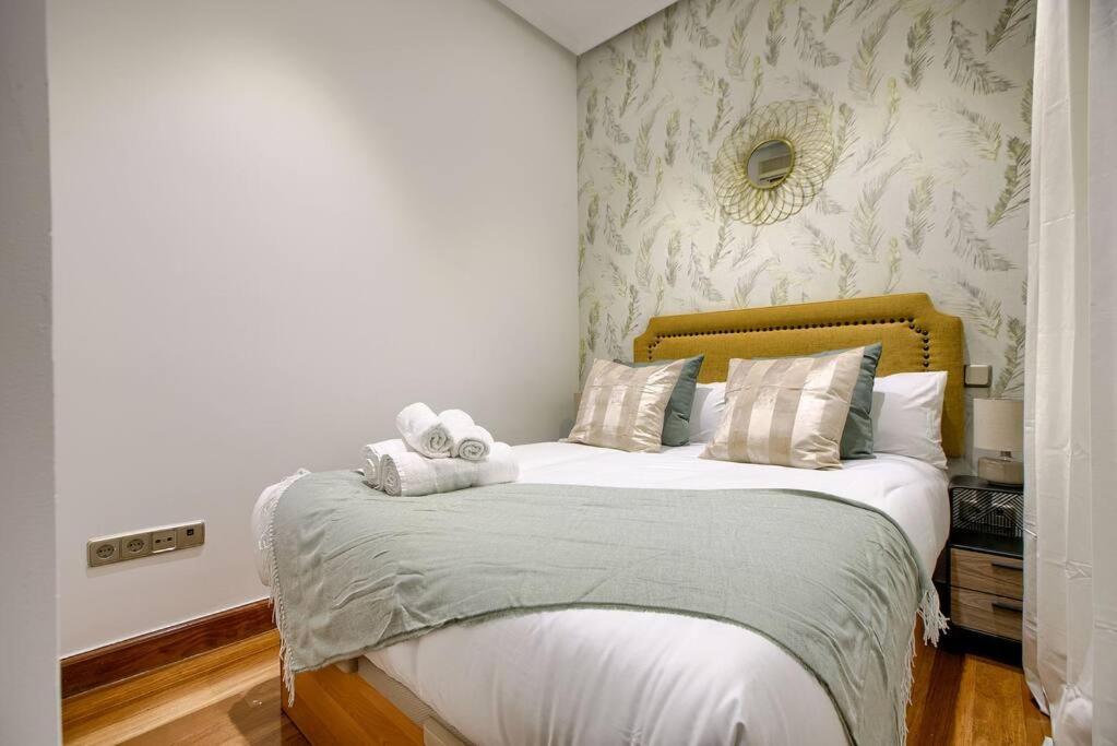 Flat In The Location-comen-2-de *