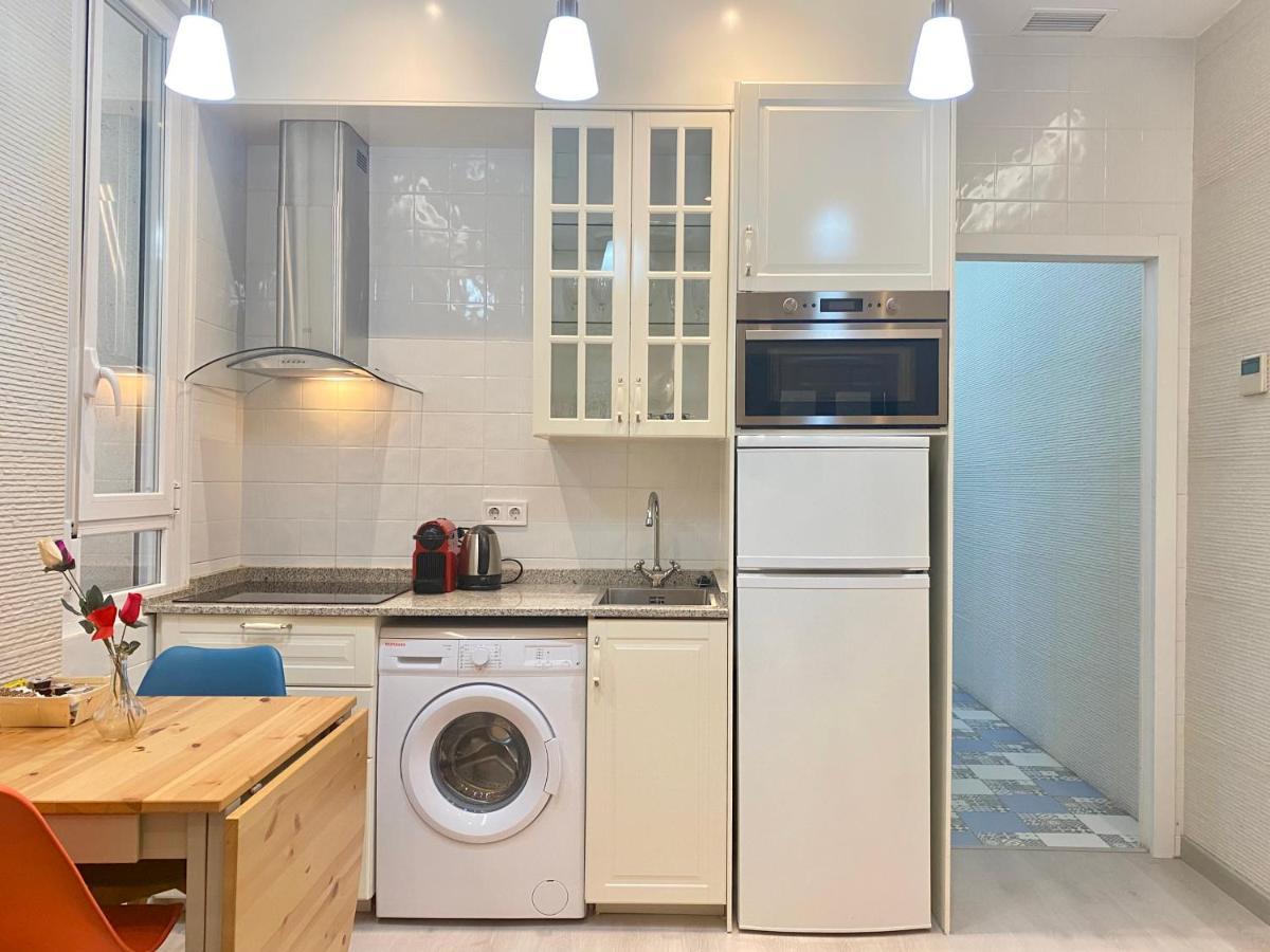 Charming Puerta Del Sol Center - 6 Bedrooms