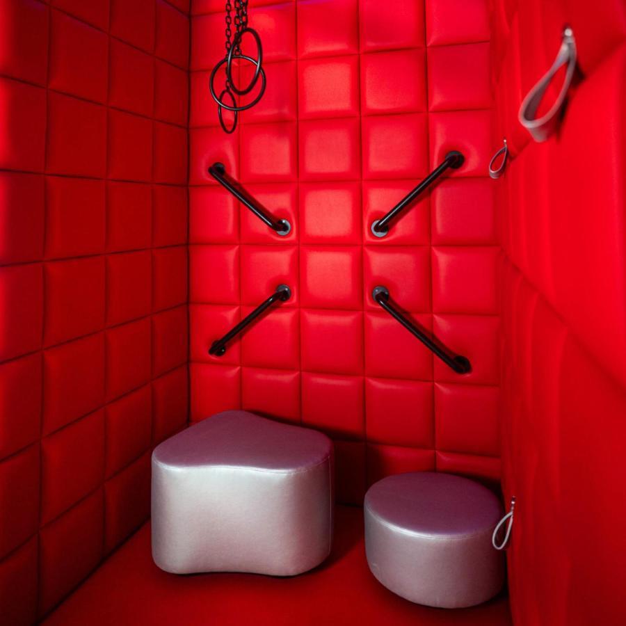 Love hotel Avenue - Lovely 2*