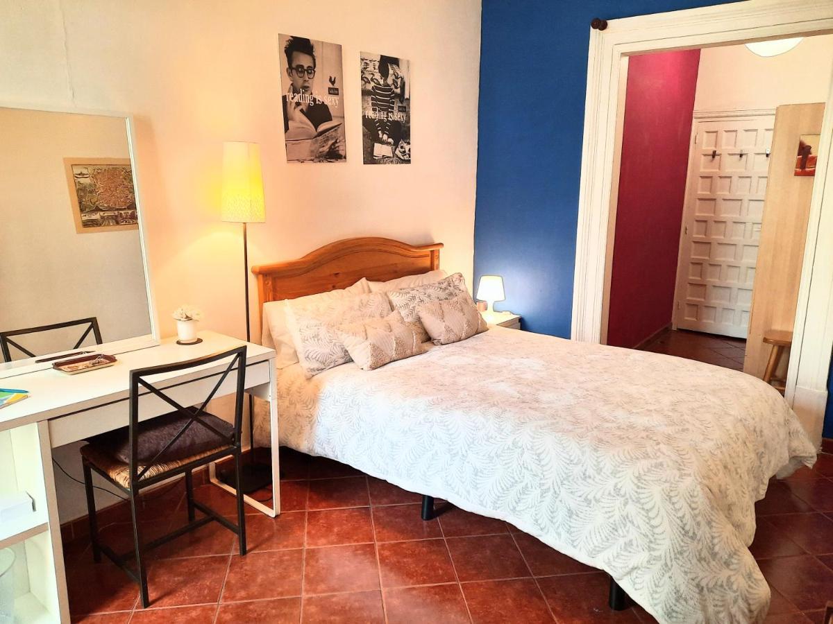Habitación en casa particular Barrio De Letras, Corazon De Madrid