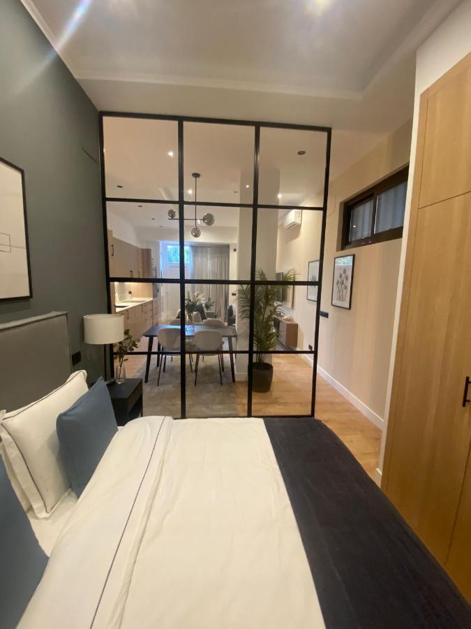 Exyca Embajadores Apartment