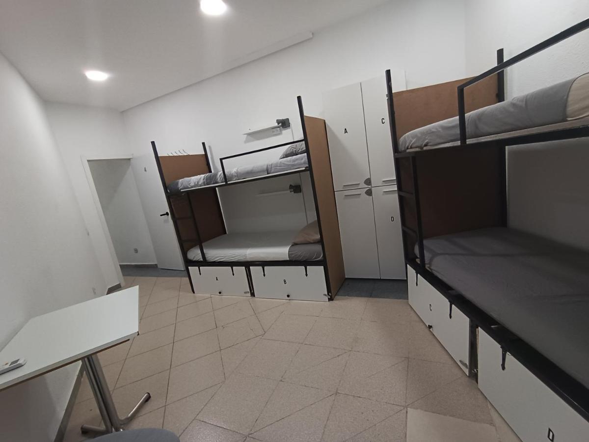 Parsa Hostel