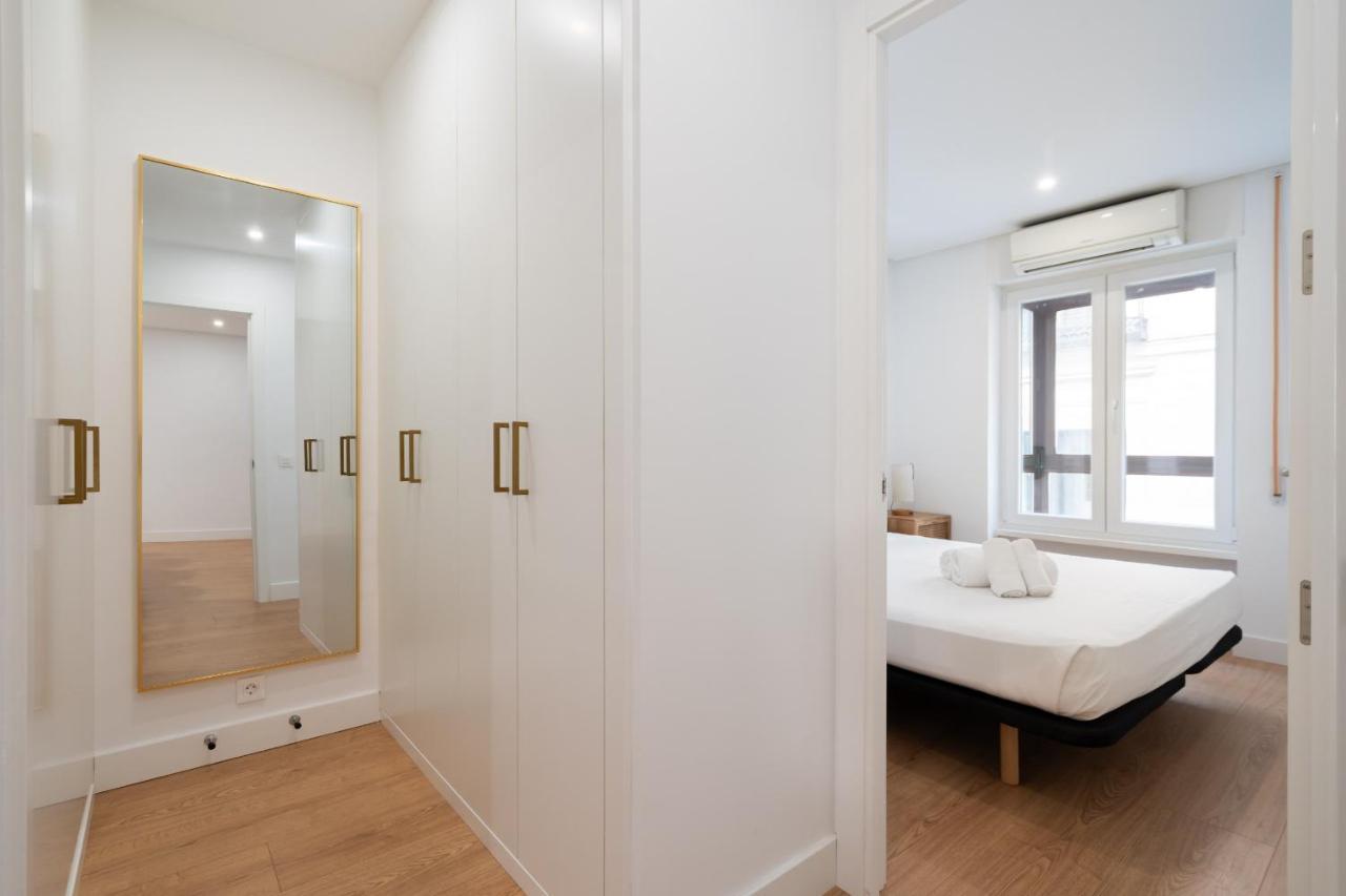 Apartamento De Lujo En La Plaza Pedro Zerolo Al Lado De Gran Via Madrid